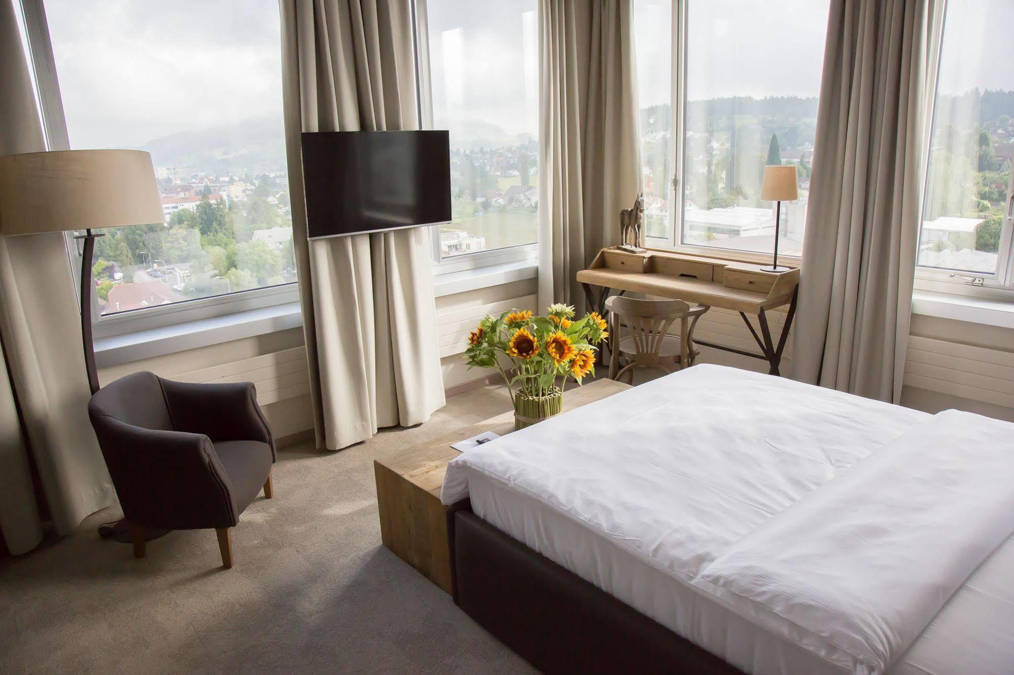 Glashaus Hotel Menziken Luaran gambar